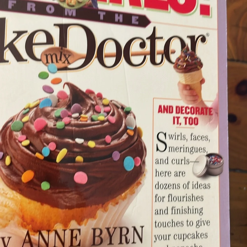Cookbook Cupcakes!: From the Cake Mix Doctor